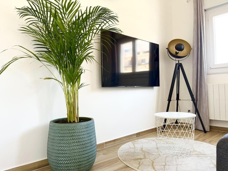 Duplex Centre Ville - 50M De La Plage - Clim - Garage - Netflix 르그로뒤후아 외부 사진