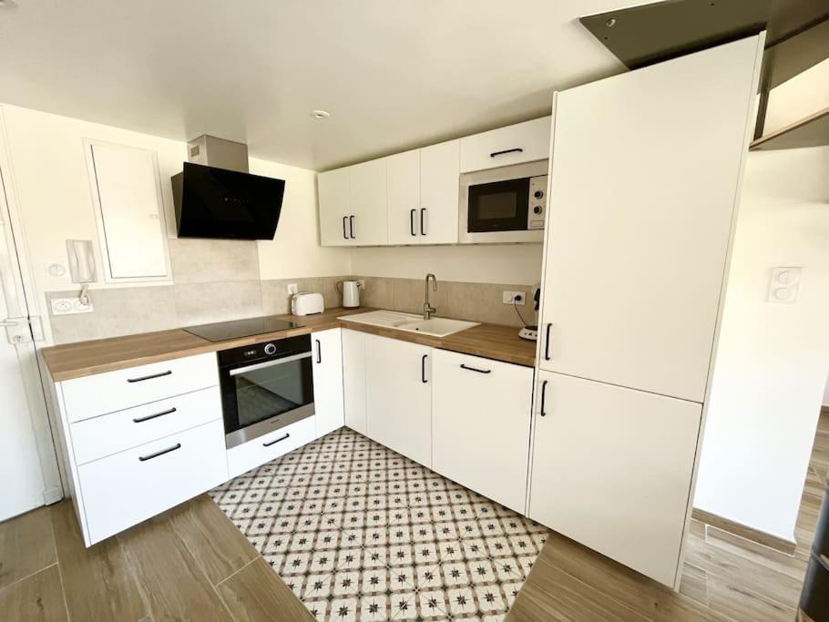Duplex Centre Ville - 50M De La Plage - Clim - Garage - Netflix 르그로뒤후아 외부 사진