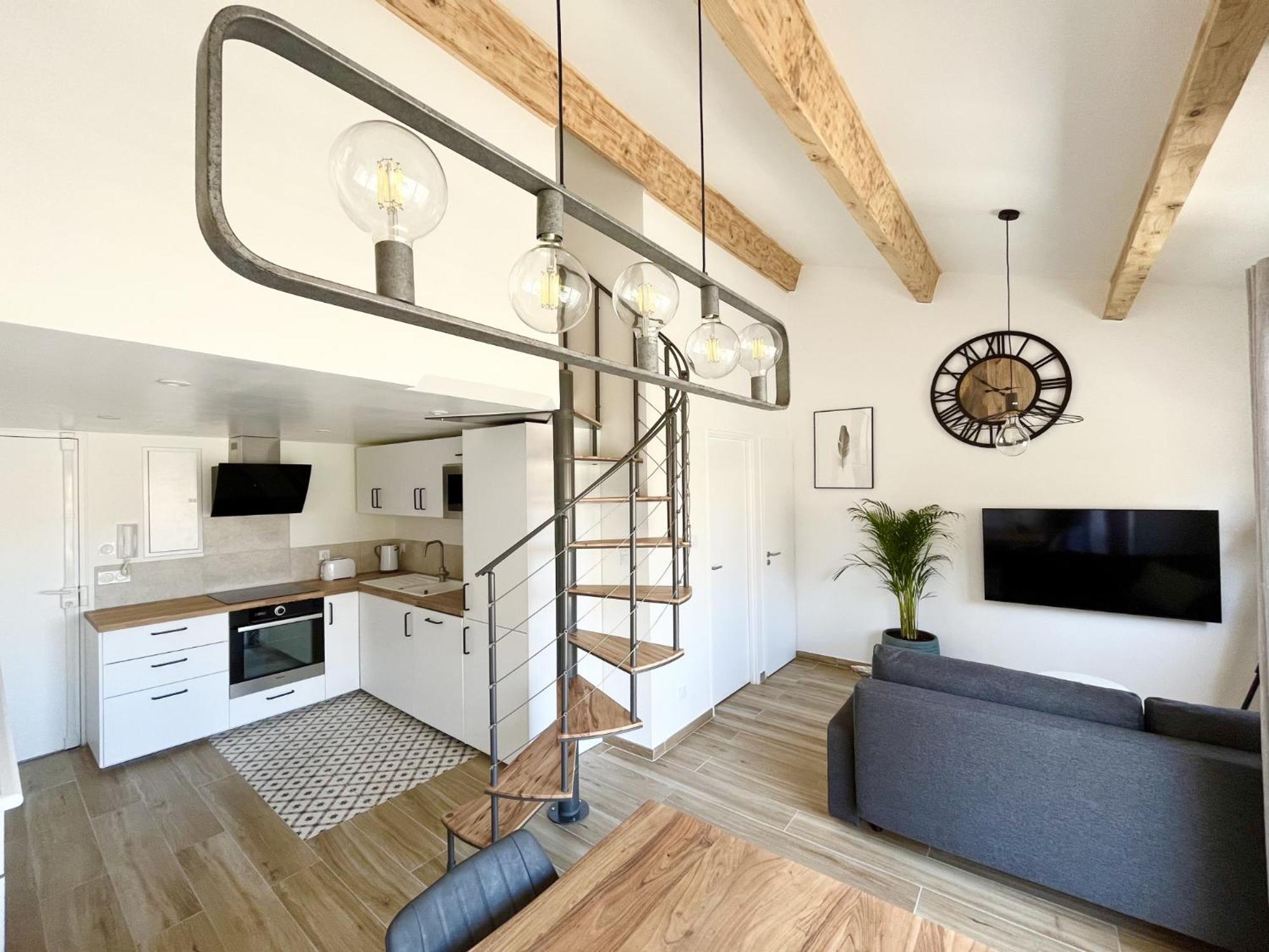 Duplex Centre Ville - 50M De La Plage - Clim - Garage - Netflix 르그로뒤후아 객실 사진