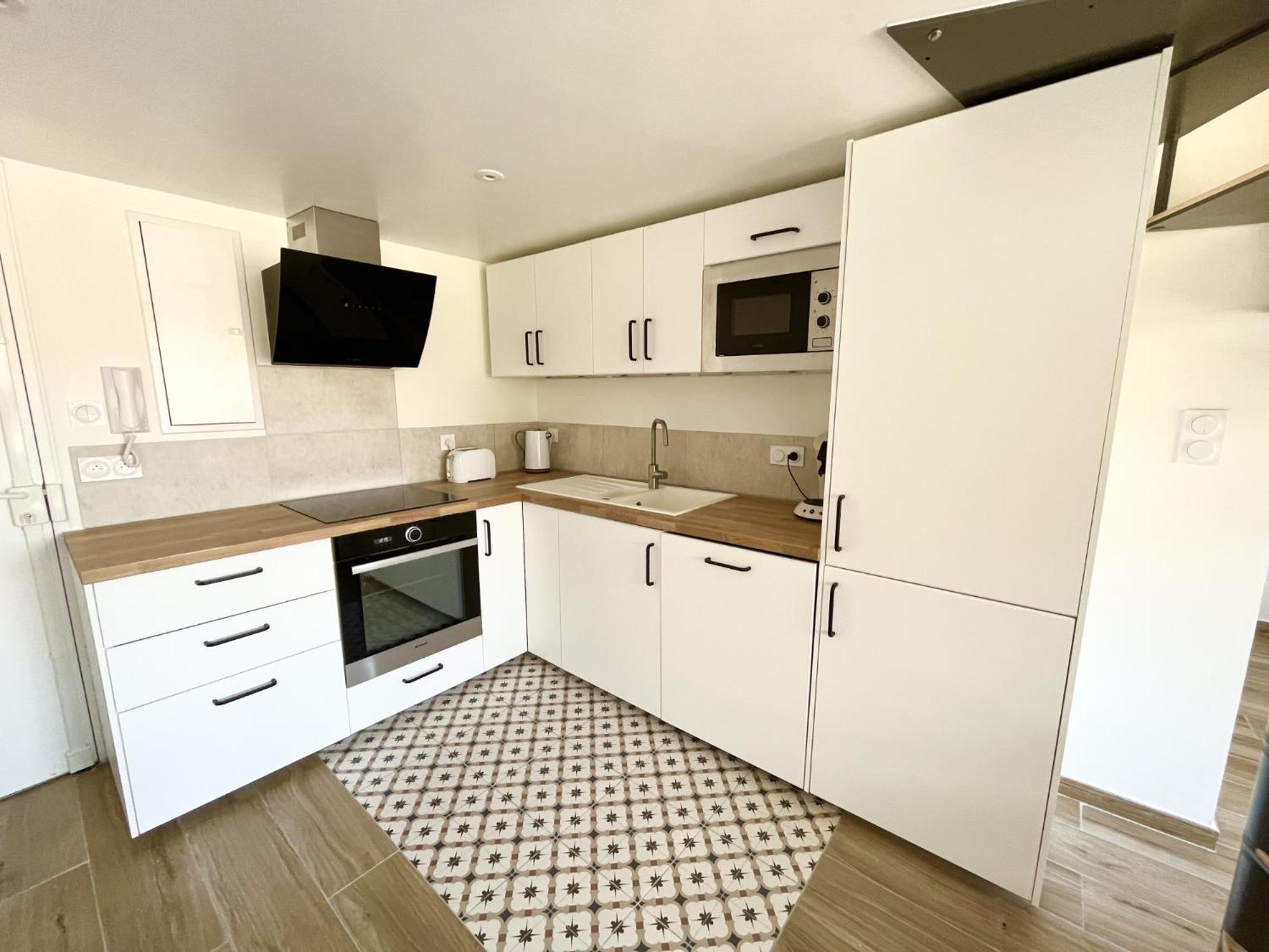 Duplex Centre Ville - 50M De La Plage - Clim - Garage - Netflix 르그로뒤후아 객실 사진