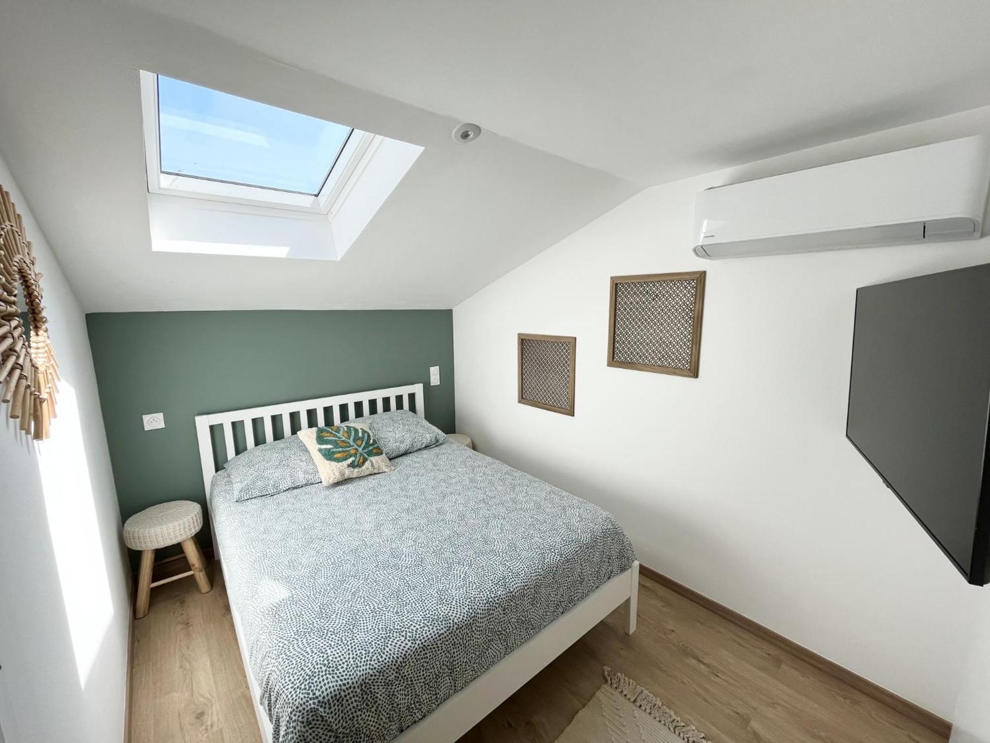 Duplex Centre Ville - 50M De La Plage - Clim - Garage - Netflix 르그로뒤후아 객실 사진